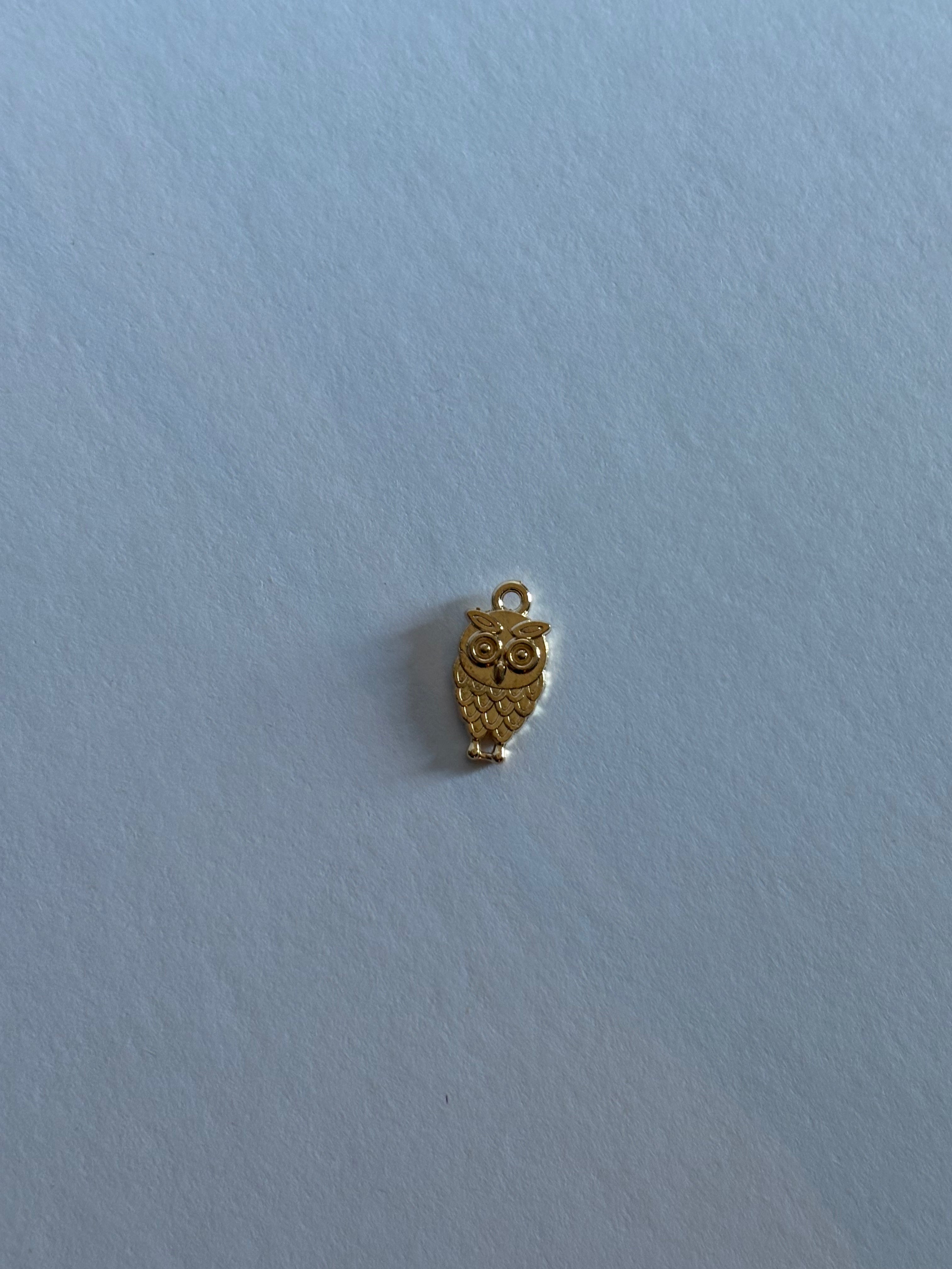 Charm Hibou Doré Plumes